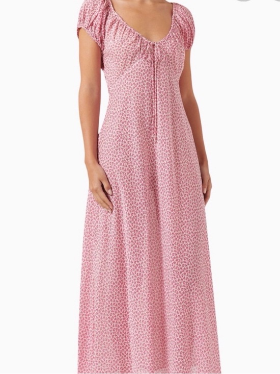 Doen Dresses & Skirts - Doen Pink Sofia Hillside Bloom Medium
Floral Maxi Dress with Short Puff Sleeves